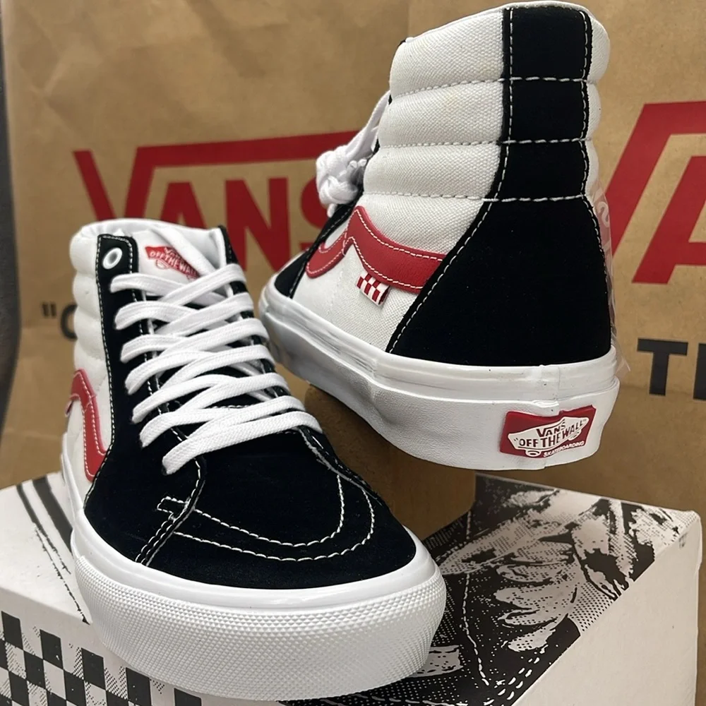 Vans Women’s Skate Sk8-Hi Athletic Black/Red VN0A5FCC458 Sneakers